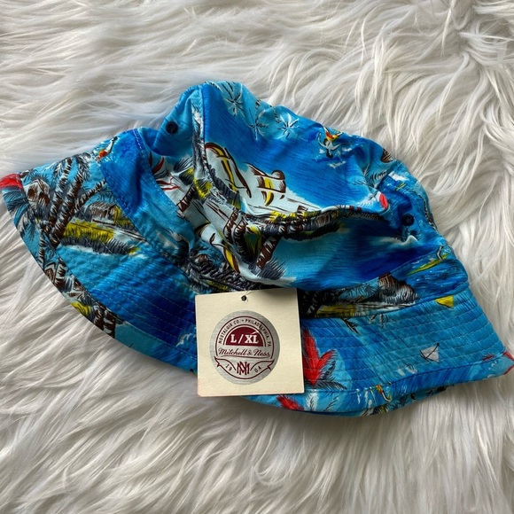 NWT Mitchell & Ness Chicago Bulls Hawaiian Bucket Hat Tropical Surf Blue NBA - Picture 3 of 9
